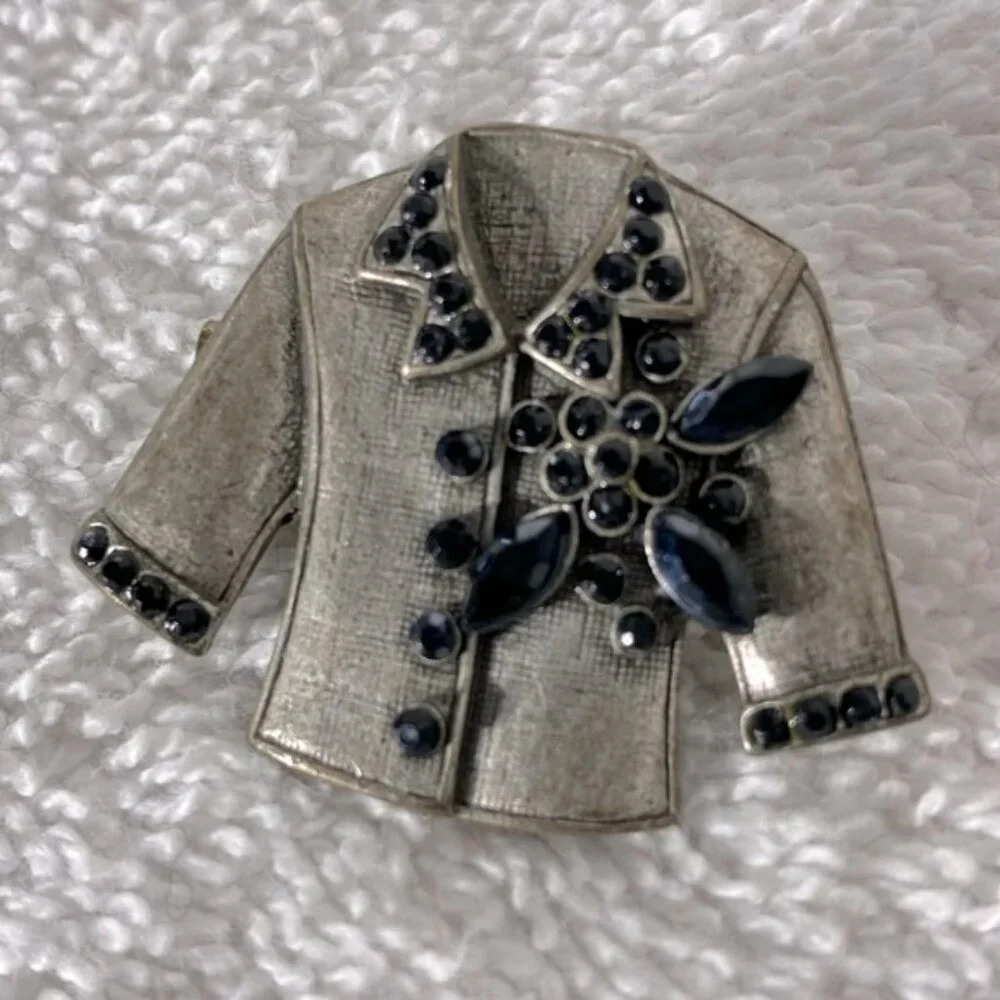 Vintage Grey Metal Jacket With Black Jewels Pin Brooch